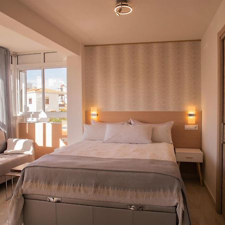 Salome Neo Suites Torremolinos Exteriör bild